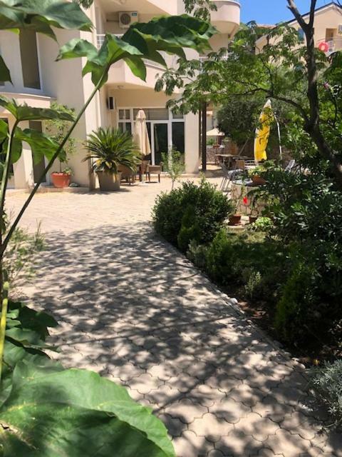 Residence Bella Budva Buitenkant foto